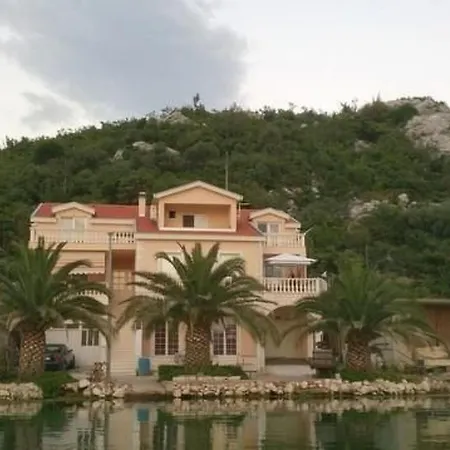 公寓 Ferienwohnung- Fuer 3 Personen By Interhome